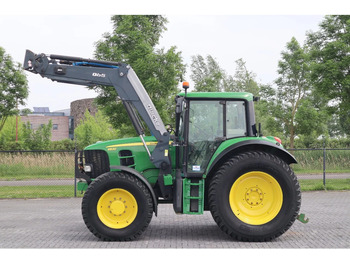 Traktor JOHN DEERE 6830