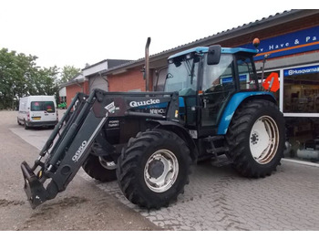 Traktor NEW HOLLAND