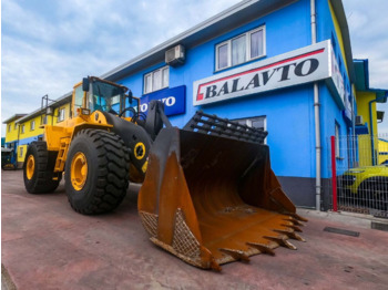 Utovarivač točkaš VOLVO L220E