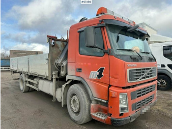 Kamion sa tovarnim sandukom VOLVO FM9