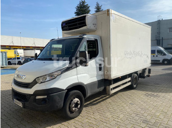 Kamion sa zatvorenim sandukom IVECO Daily 70c18