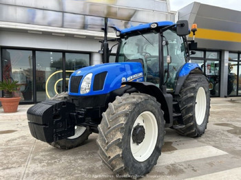 Traktor NEW HOLLAND T6070