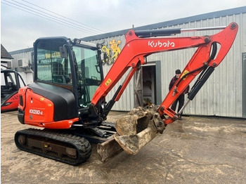 Mini bager Kubota KX 030-4: slika 2