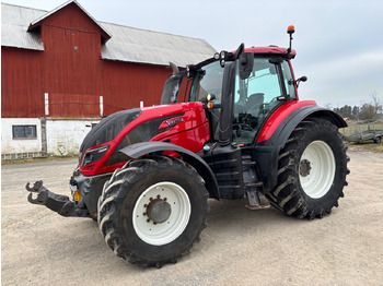 Traktor VALTRA T174