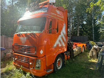 Kamion sa hidrauličnom kukom VOLVO FH16