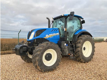 Traktor NEW HOLLAND T7