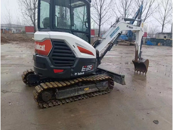 Mini bager BOBCAT E35