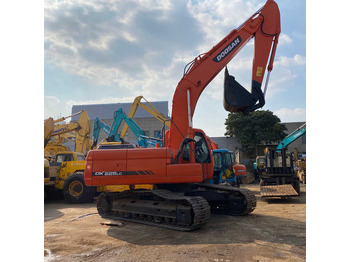 Bager DOOSAN DH220