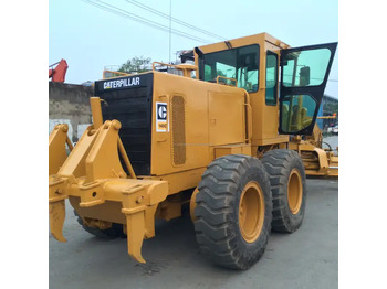 Grejder CATERPILLAR 140H