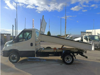 Dostavno vozilo kiper IVECO DAILY 35C14: slika 4