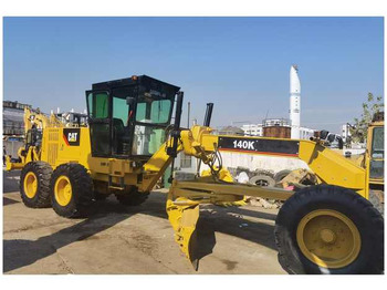 Grejder CATERPILLAR 140H