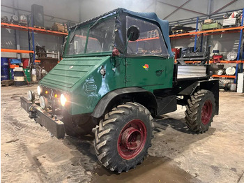 Kamion UNIMOG