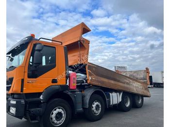 Istovarivač IVECO Trakker