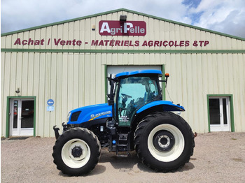 Traktor NEW HOLLAND T6