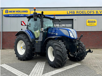 Traktor NEW HOLLAND T7.270