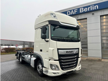 Kamion za prevoz kontejnera/ Kamion sa promenjivim sandukom DAF XF 480