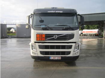 Kamion cisterna Volvo FM: slika 2