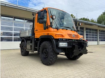 Korisno/ Posebno vozilo UNIMOG U300