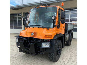 Korisno/ Posebno vozilo UNIMOG U500