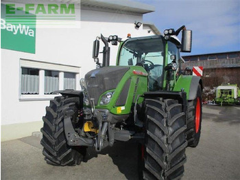 Traktor FENDT 800 Vario