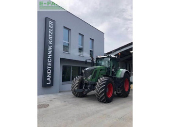 Traktor FENDT 828 Vario