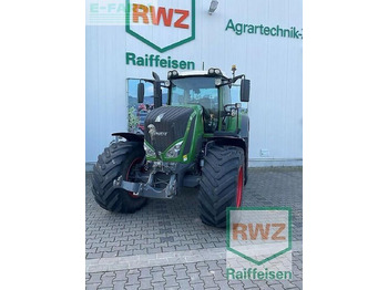 Traktor FENDT 828 Vario