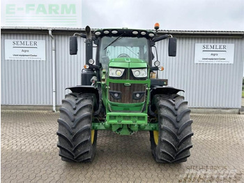 Traktor JOHN DEERE 6215R