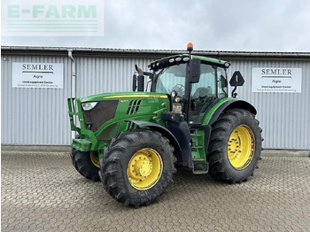 Traktor JOHN DEERE 6215R