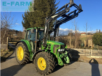 Traktor JOHN DEERE 6230