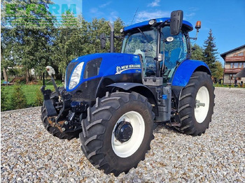 Traktor NEW HOLLAND T7.200