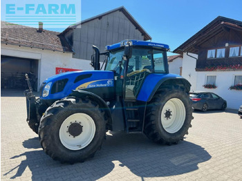 Traktor NEW HOLLAND TVT