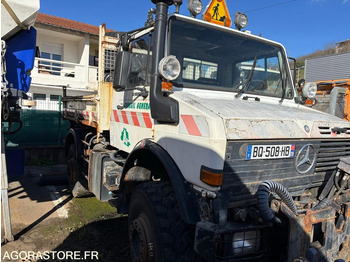 Kamion UNIMOG