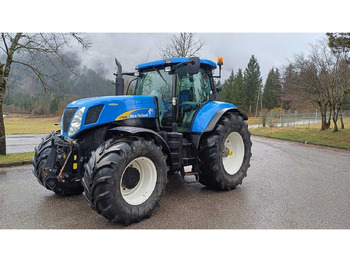 Traktor NEW HOLLAND T7000