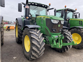 Traktor JOHN DEERE 6215R