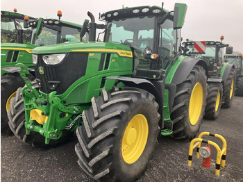 Traktor JOHN DEERE 6R 215