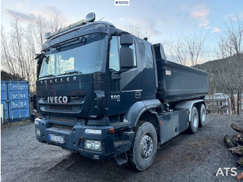 Kamion sa hidrauličnom kukom IVECO Trakker