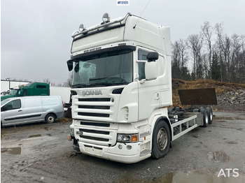 Kamion sa golom šasijom i zatvorenom kabinom SCANIA R 480