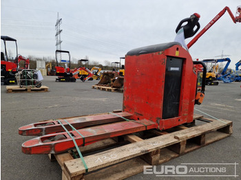 Oprema za rukovanje materijalima MANITOU