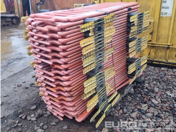 Građevinska oprema Bundle of Plastic Barriers: slika 3