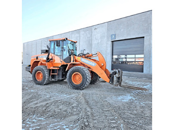 Utovarivač točkaš DOOSAN DL200