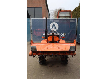 Traktor Kubota B1400: slika 4