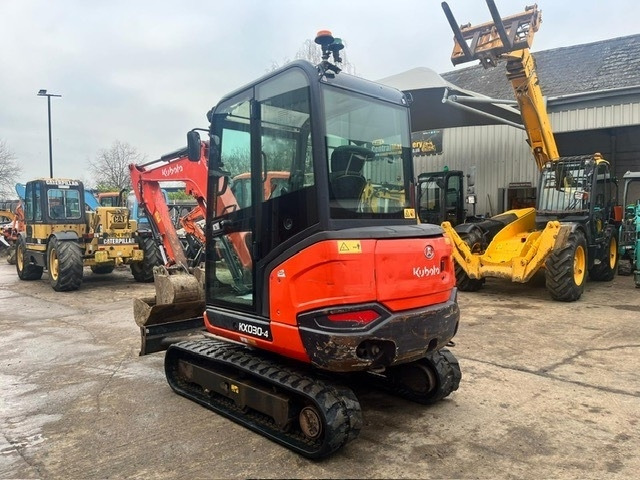 Mini bager Kubota KX 030-4: slika 6