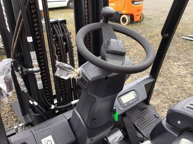 Lizing  Doosan B35X-7 PLUS Doosan B35X-7 PLUS: slika 8