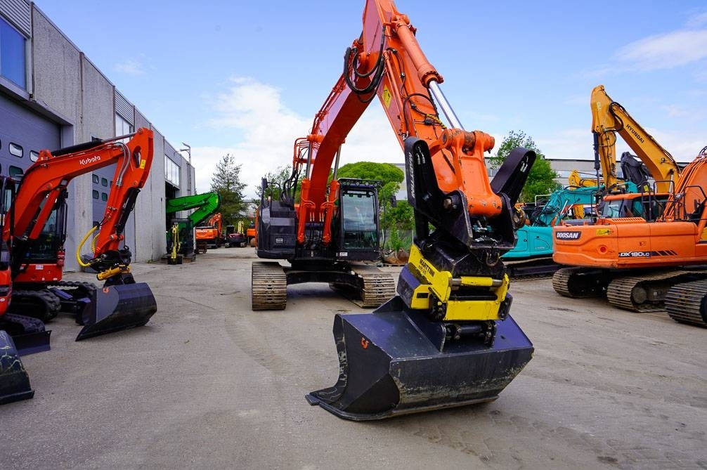 Bager guseničar Hitachi ZX225USLC-5B MARTTIINILLA: slika 10