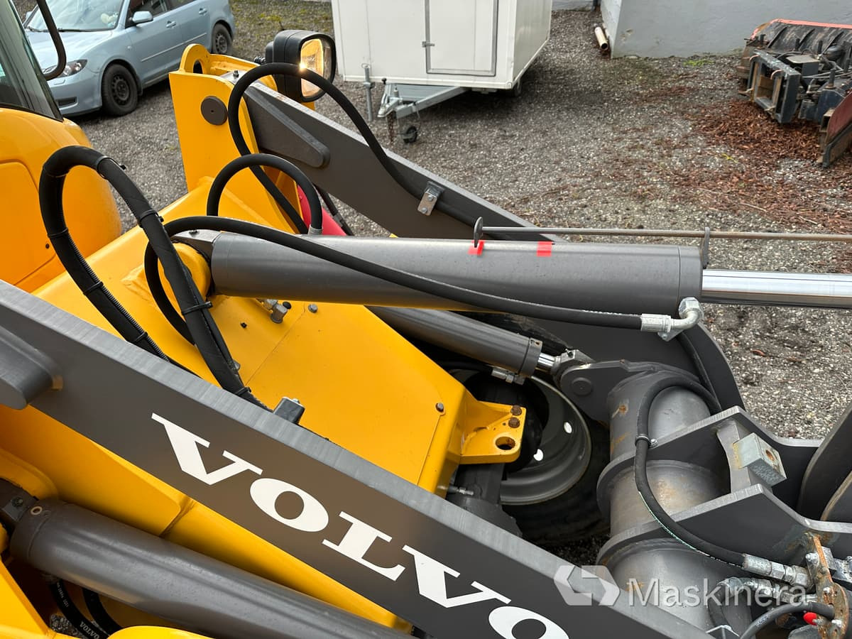 Lizing  Hjullastare Volvo L30GS + redskap Hjullastare Volvo L30GS + redskap: slika 32