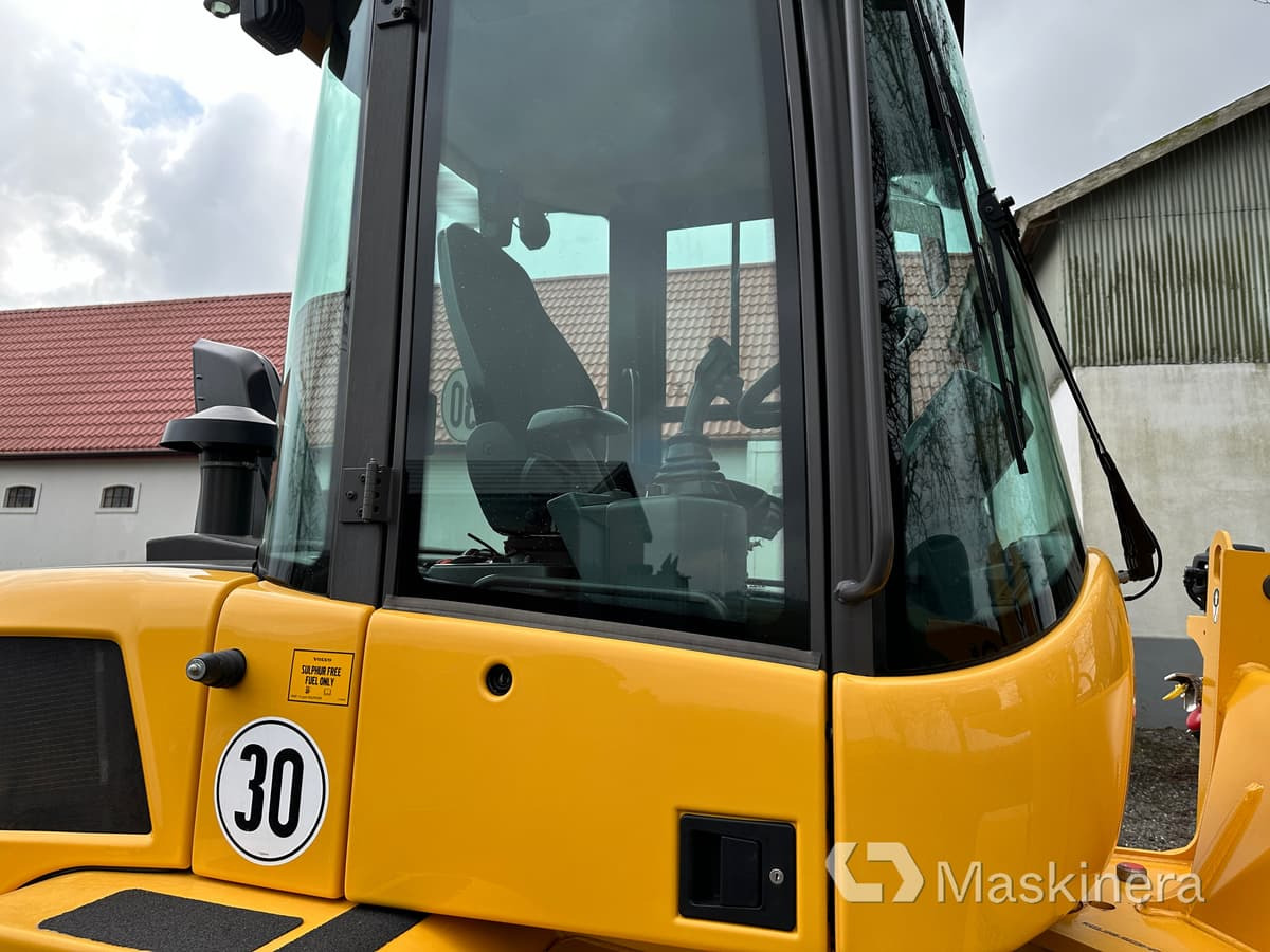 Lizing  Hjullastare Volvo L30GS + redskap Hjullastare Volvo L30GS + redskap: slika 50