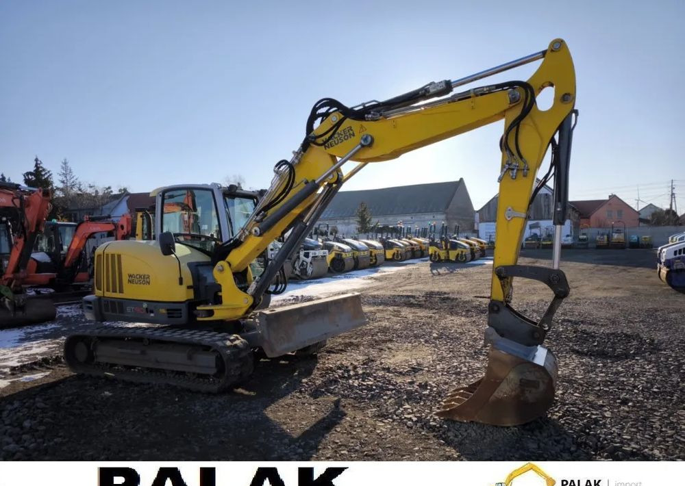 Bager guseničar Wacker Neuson Mini koparka  WACKER NEUSON  ET 90 ,2016  RAMIĘ 3 RAZY ŁAMANE: slika 9