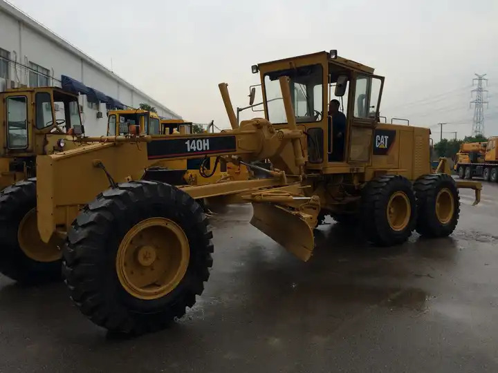 Lizing  Japan Used Cat 140H motor grader with good condition heavy equipment used motor grader CAT 140H grader on sale Japan Used Cat 140H motor grader with good condition heavy equipment used motor grader CAT 140H grader on sale: slika 6