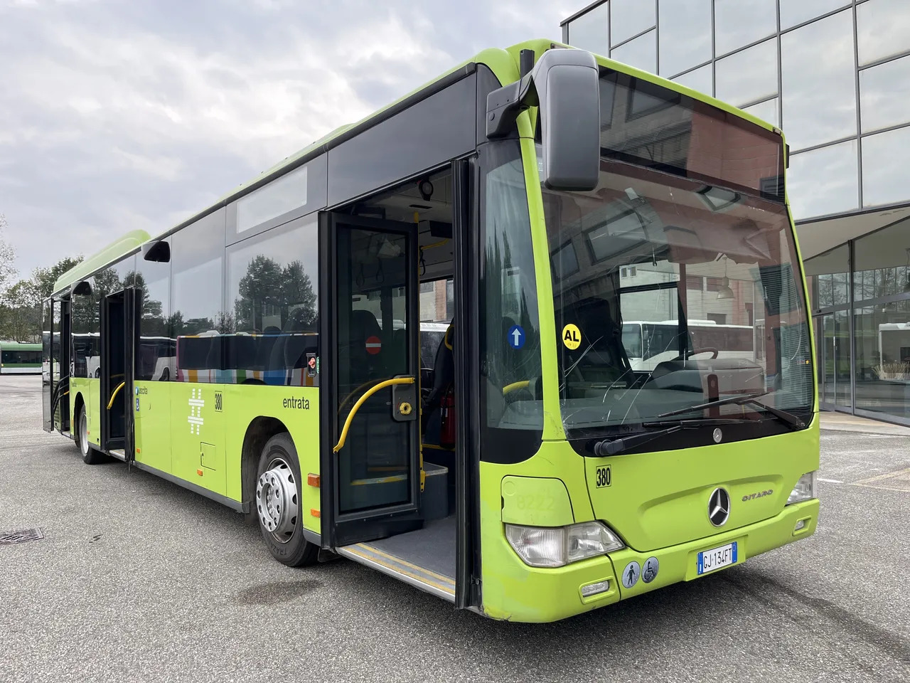 Prigradski autobus Mercedes-Benz Citaro: slika 12