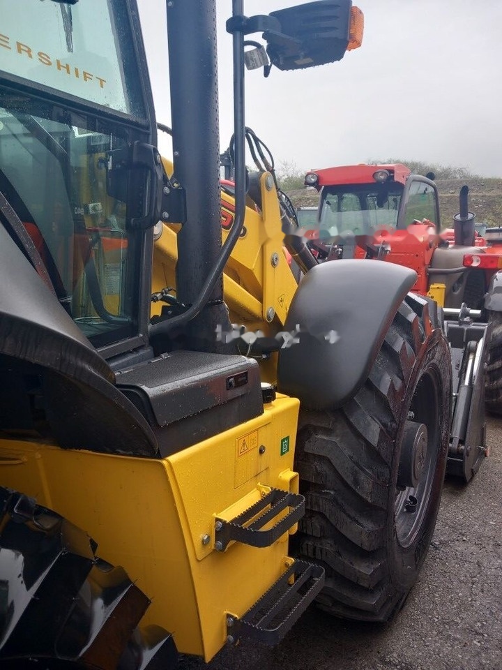 Novu Bager utovarivač New Holland B 115D: slika 29